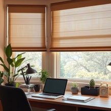 Osłony okienne do home office: jak wybrać funkcjonalne i stylowe rozwiązania dla komfortu pracy zdalnej