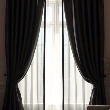 Błędy w zasłonach zaciemniających: najczęstsze przyczyny problemów i jak ich unikać dla lepszego komfortu